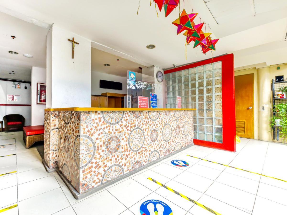 Oyo 842 City Smiles Apartelle San Juan  Bagian luar foto
