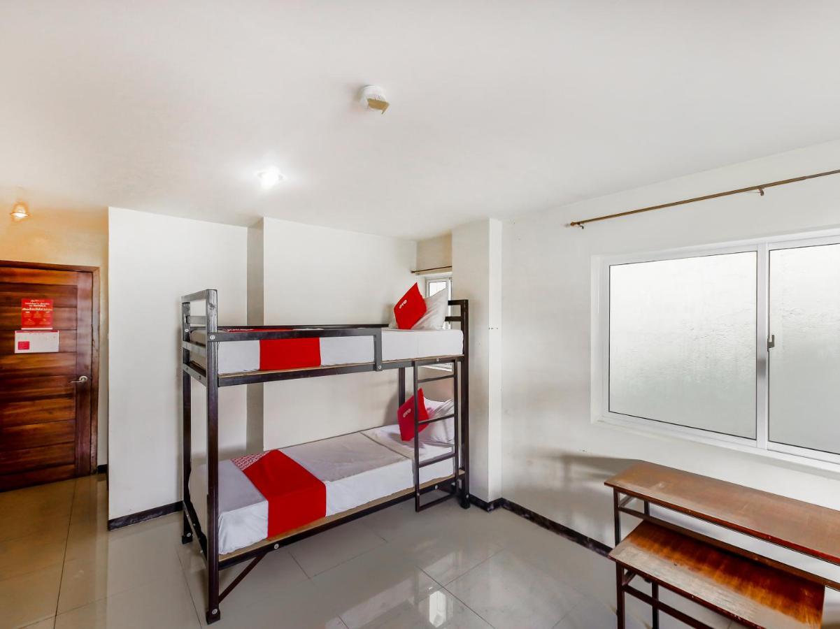 Oyo 842 City Smiles Apartelle San Juan  Bagian luar foto